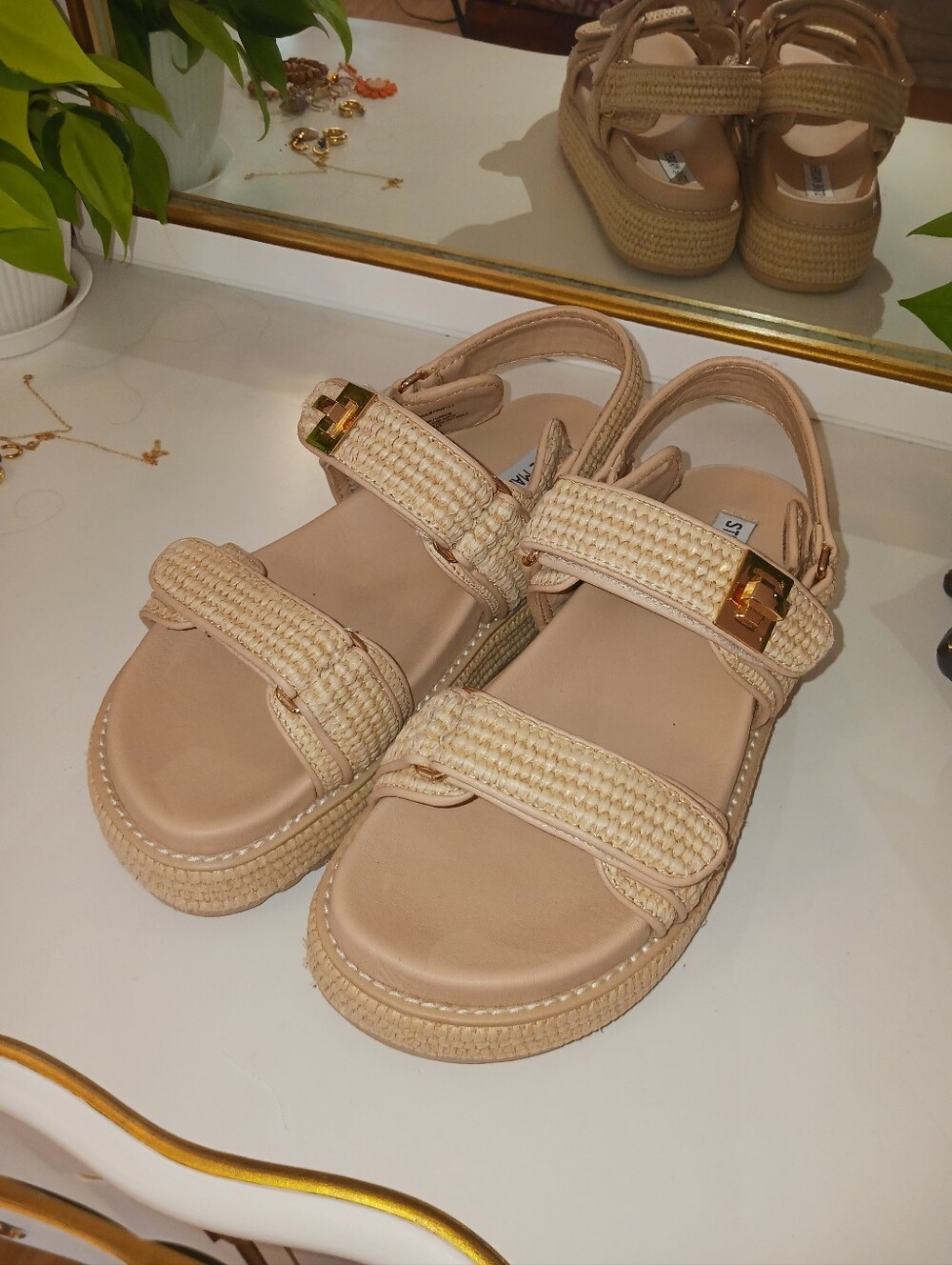 Steve Madden Straw Sandals